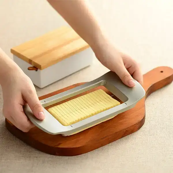 ワイヤーでスーッと切れるバターカッター ステンレス [leye] キャンプ用品 調理器具 キッチンツール お菓子作り ステンレス 【010P152】