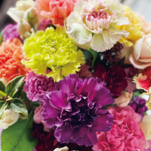 SL0307　【母の日2026】「らぶらぶMOTHER'S アレンジ」 ちょっと豪華な母の日に