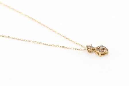 ペンダント K10YG ダイヤメレー数付 Islauth41 [slauth 山梨県 韮崎市 20743202] アクセサリー ネックレス ジュエリー ダイヤ シンプル おしゃれ プレゼント ギフト 贈りもの 贈答