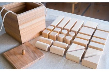  尾鷲ヒノキ製！家具職人の手作り積み木セット　KG-12