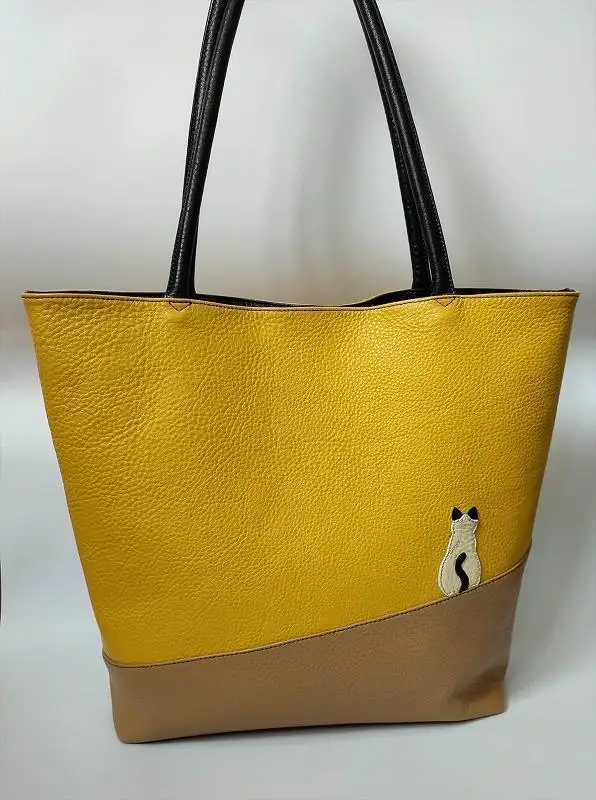 「鞄工房　香」レザーショルダーバッグ 猫