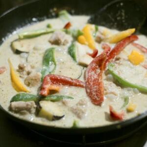 グルグルグリーンカレー 唐辛子農家のつくるクラフトカレーペースト（辛さノーマル）＆（辛さホット）セット