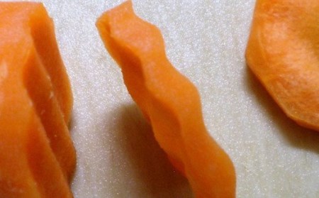 H5-168 なみなみ包丁（切るだけで食材がおしゃれに！）