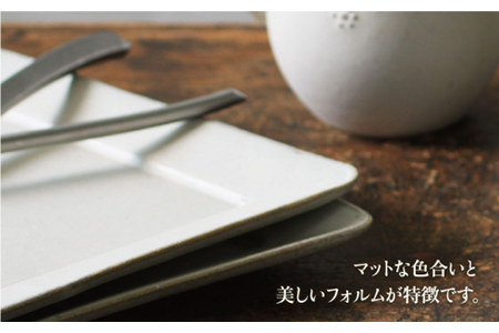 【美濃焼】Uホワイト 6.5寸正角皿ペア【藤山窯】【TOKI MINOYAKI返礼品】スクエアプレート 角プレート ケーキ トースト 取り皿 おしゃれ かわいい シンプル モダン 美濃焼 日本製 国産 食器 お皿 皿 白 ホワイト [MAH015]