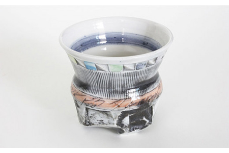 【美濃焼】白磁 線刻ロックカップと足付板皿【カク林製陶所】食器 酒器 ロックカップ プレート おつまみ皿 日本酒 焼酎 冷酒 晩酌 家飲み 和風 送料無料 [MAZ003]