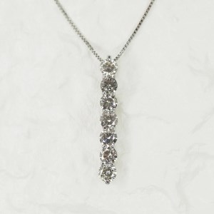 プラチナ 1.0ctダイヤモンド縦ラインペンダントネックレス　HH018784