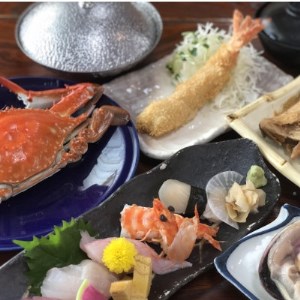 まるは本館(豊浜漁港前)のお食事券 9000円