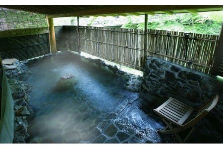 台温泉　やまゆりの宿ペア宿泊券 【208】