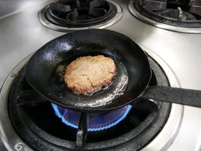 伊万里牛入り 合い挽き ハンバーグ約120g×15個 002-J336