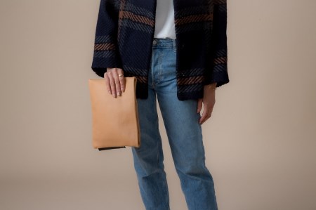 豊岡鞄TOTTEシュリンクサコッシュMBC018キャメル