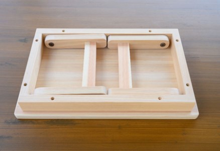 尾鷲ヒノキの「キャンプ用ミニテーブル」折りたたみ【DD11】