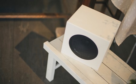 LATEM BASE キューブ型スピーカー 「LBK-V230」 雑貨 日用品 インテリア 小物 BGM 置き物 置き型 店頭 お店 自宅 リビング 寝室  サテンブラック