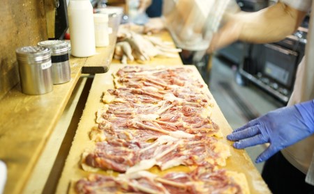 温めるだけ！鳥料理専門店がお届けする鳥ももステーキ「ゆふ焼き」 ３本セット