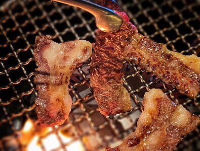 黒毛和牛 カルビ切り落とし900g 焼肉 訳あり焼肉