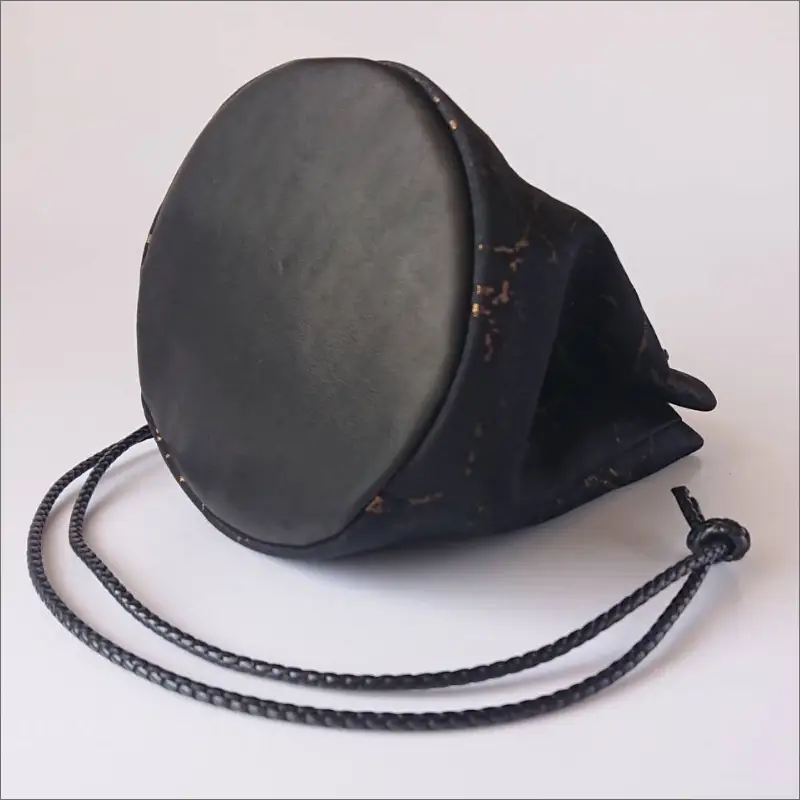 京都・京丹後シルクを使った巾着バッグ（金）