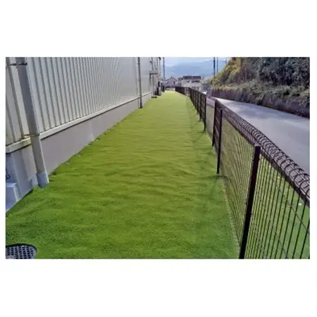 ガーデニングや庭の景観改善に使用　雑草を防ぎ草抜き作業を軽減　青々とした夏の人工芝防草シート_雑貨   _【1314927】