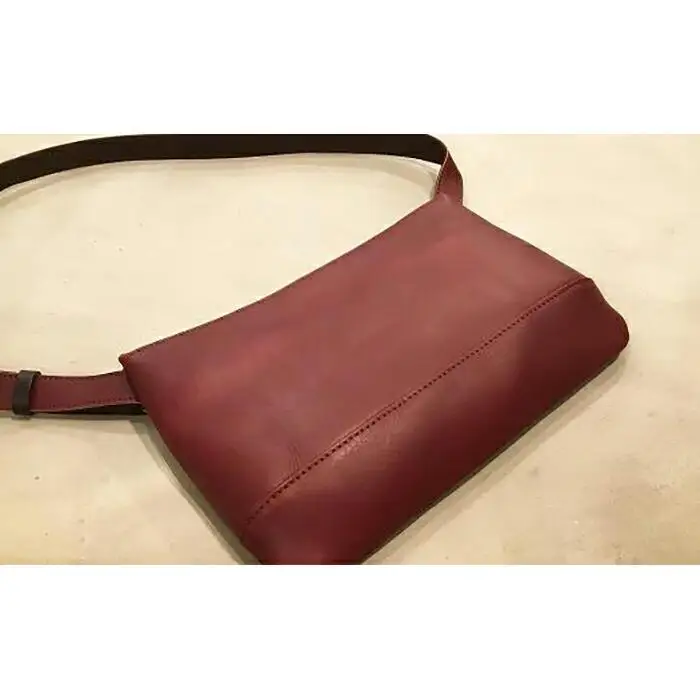 【alto.】スマートショルダーバッグ／サコッシュ （Ｌ）AKEB-3103（ワイン）