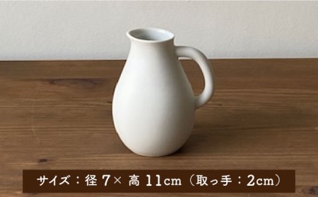 【美濃焼】piccola(ピッコラ) 一輪挿し pitcher(ピッチャー) ホワイト 【金新製陶所】インテリア 雑貨 花瓶 一輪挿し お花 コンパクト ホワイト 白 写真映え かわいい シンプル おしゃれ ギフト プレゼント 贈り物 送料無料 [MDG005]