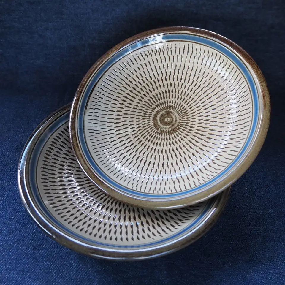 小石原焼呉須帯飛鉋六寸皿2枚セット(金丸窯)直径約18cm H37