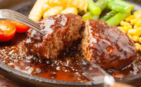 お肉屋さんの手ごね ハンバーグ／博多和牛入り 1.4kg（140g×10個）※配送不可：離島 肉料理 洋食 子供 お昼 夕飯 簡単 時短 国産牛肉 合い挽き肉 やわらかい 肉汁 濃厚 旨 化粧箱入り 