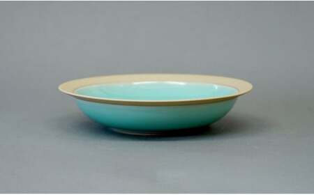 有田焼 翡翠リム皿 大 23.5cm【梶原大敬 茂正工房】器 うつわ 食器 皿 パスタ皿 カレー皿 ワンプレート 青磁 翡翠 青 ブルー グリーン 作家 手仕事 ろくろ シンプル 電子レンジ対応 35000円 3.5万円 A35-592