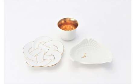 有田焼 HAPPYSET 6点【丸兄商社】食器 器 うつわ 陶磁器 食器セット セット 皿 小皿 小付 小鉢 ぐい呑み 箸置 梅 松 鶴 麻の葉 縁起物 華やか お祝い お正月 ハレの日 A50-301