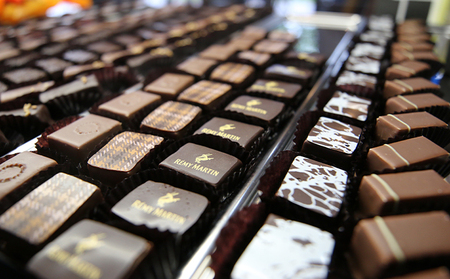 アベニュー・ド・ラペ の自慢の チョコレート 詰め合わせ 30粒[ スイーツ ショコラ ] お菓子 ボンボンショコラ こだわり 素材 ガナッシュ 手作り 深い 味わい ご褒美 おやつ 甘いもの 15種類 