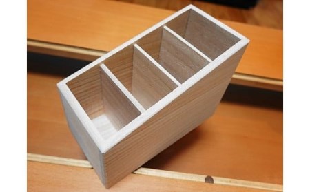 【数量限定】おしゃれな総桐製リモコンラック 4台収納 老舗 増矢桐箱