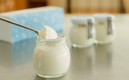 矢内菓子舗の「雪ふりプリン」とあべ養鶏場の「えっぐぷりん」食べ比べ6個セット F4G-0259