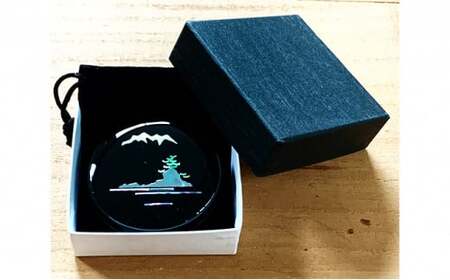 螺鈿 朱肉入ケース 雨晴海岸（40号） 民芸品 工芸品 伝統工芸 雑貨 日用品 持ち運び 印鑑 渚百選 景勝地 立山連峰  FAD-1004