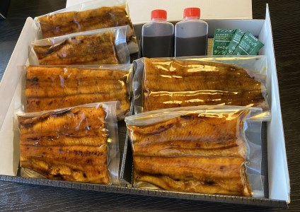 【今だけ肝焼き1パック付】＜お中元・土用丑・お盆におすすめ＞ 三河一色産うなぎの炭火焼 3尾 冷凍 ミシュラン掲載店 ごちそうアワード2025 総合大賞 ESSEふるさとグランプリ金賞 創業大正九年 日本料理 小伴天 国産 うなぎ 鰻 ウナギ たれ ギフト 贈り物 ご褒美 簡単調理 蒲焼き うな重 ひつまぶし 人気 高リピート H007-108