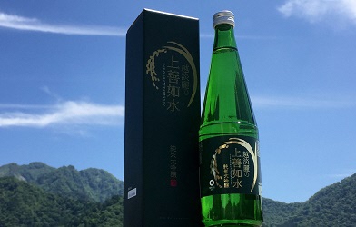 【地酒】 酒屋の特選 詰合せ コシヒカリ 3kgと 越淡麗の上善 720ml 1本、魚沼 辛口純米酒 720ml 1本のセット SK1