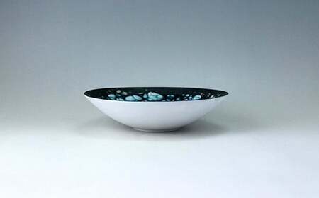 有田焼 泡 ボウル 18cm Black【やま平窯】食器 器 うつわ 磁器 陶磁器 皿 鉢 取鉢 サラダボウル ブラック 黒 シック 35000円 3.5万円 A35-616
