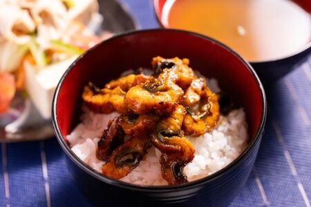 【きざみうなぎ】あつあつご飯にのせて召し上がれ！うな平 鰻茶づけ3人前 きざみうなぎ 魚介 fb-0010