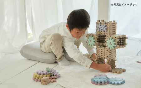＼大阪・関西万博2025出展／ギア型の知育玩具【にじいろギア】