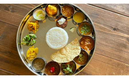 【インドの定食コフタ】島素材をたっぷり使ったスパイス香るカレー（5種）