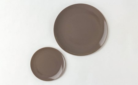 【美濃焼】グレージュ グロス 大小　28ｃｍと18ｃｍ【陶土う庵】(3228-0176) 食器 プレート 皿 大皿 取皿 メインディッシュ 送料無料 セット 食器セット おしゃれ  [MBY102]