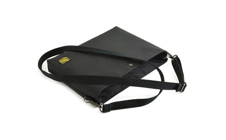 サコッシュ／260　バンナイズ バリスティック ナイロン ブラック 斜め掛け 耐久性 お散歩 買い物 お出かけ ファッション カバン バッグ 