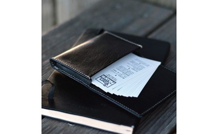 ビンテージオイルレザーの名刺&カードケース / 標準サイズ　バンナイズ オイル シュリンク レザー 本革 名刺 ファッション小物 財布  ビンテージﾞブラック