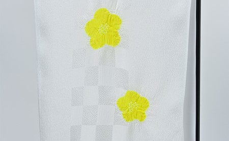 帯揚げ　白地に黄色　絞り　輪出し　リンダシ　帯上げ　着物に 和装 小物 パーティー 誕生日会 周年 初釜 お茶会 入園 卒園 入学 卒業 結婚式 式典 セレモニー 篠原縫製