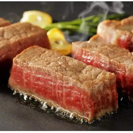 【数量限定】博多和牛ヒレ　サイコロステーキカット300g_肉 ステーキ 牛肉 ビーフステーキ  肉 黒毛和牛 牛肉 _【配送不可地域：離島】【1361325】