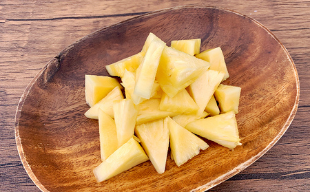  パイナップル【2026年発送】比屋定農園 ゴールドバレル 1玉（2kg以上）＆ピーチパイン 2玉（計1.3kg以上）パイン フルーツ 果物