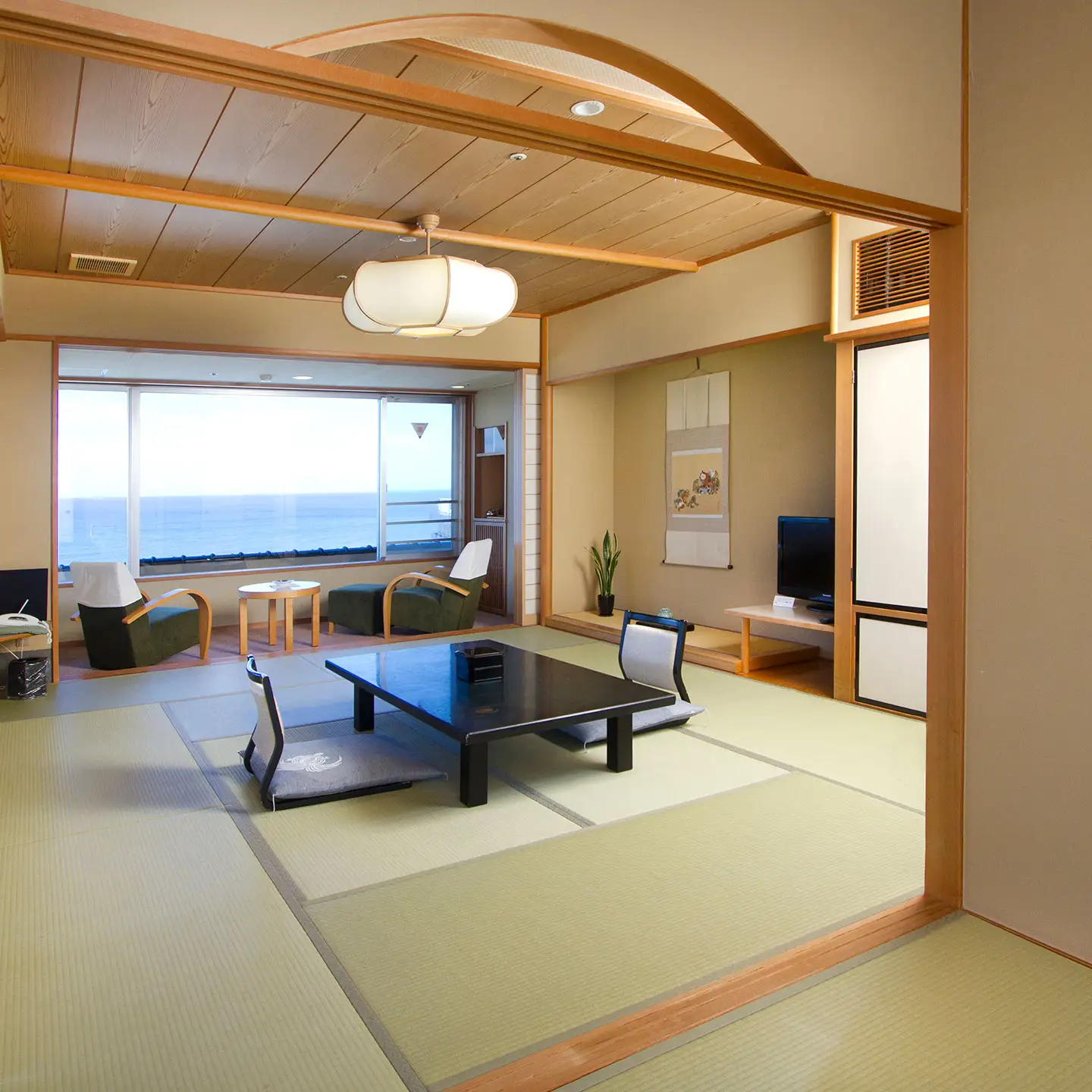 【令和7年産 コシヒカリ (精米) 10kg×KAMEYA HOTEL (亀や)】旬の特産品と宿泊利用券セット