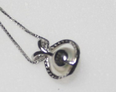 【035-17】真珠の里　アコヤ真珠付き　キラキラペンダント*