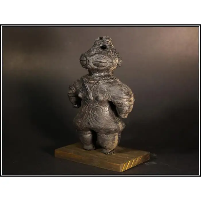 遮光器土偶15cm+台座1cm