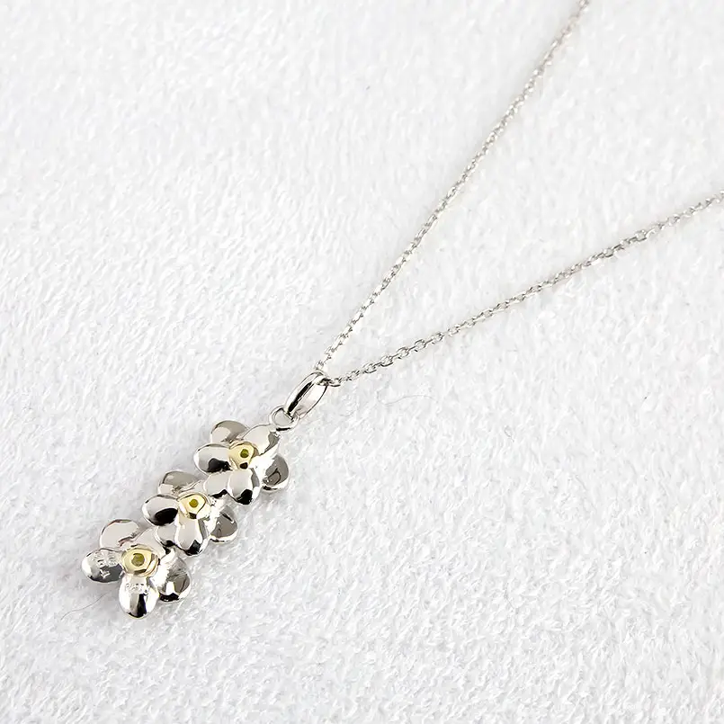  純プラチナ 18金 ペンダントトップ ダイヤ k18 ネックレス 花 胡蝶蘭 ダイヤモンド フラワー pt999 18k イエローゴールド プレゼント 贈り物 ジュエリー 山梨県 昭和町 管理番号221102104 SWAA077