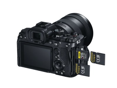 ★SONY α700★美品●スマホ転送●トリプルレンズ●カメラバック付き  1ヶ月動作補償あり！ 安心のゆうパック代引き発送！ 送料、代引き手数料無料！ ILCE-7M4 購入 | デジタル一眼カメラ α：アルファ | ソニー