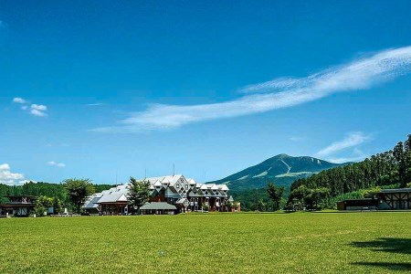 【学びやの里】学びやの里 キャンプ場 貸切券 最大29時間滞在 フリーサイト×60面 オートサイト×7面 温泉利用可 キャンプ場貸し切り利用券 芝生 初心者 ソロ ファミリー グループ トイレ ウオシュレット 給水場 遊具 AM10時チェックイン 翌15時チェックアウト 熊本 阿蘇 小国町 北里柴三郎