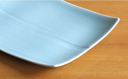 【白山陶器】【長方皿】レリーフ模様が美しい角皿2枚セット 青白釉 皿 【波佐見焼】 [TA56]