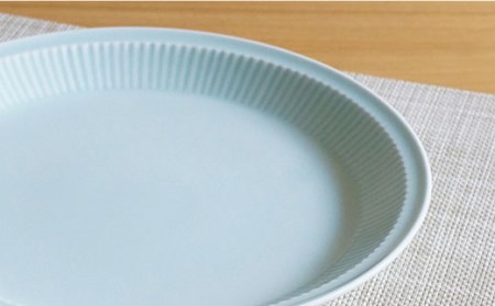 【白山陶器】【美しいレリーフ模様】よしず彫 大皿 1ピース 青白釉 食器 【波佐見焼】 [TA74] 波佐見焼